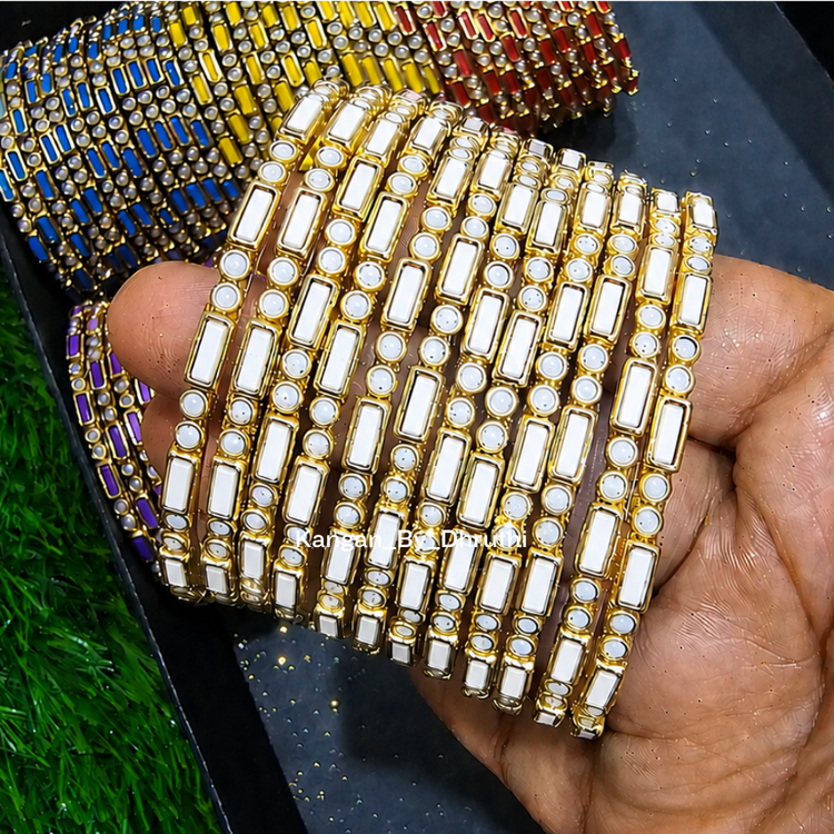 Ceramic White Colour Kamala Glass Bangles