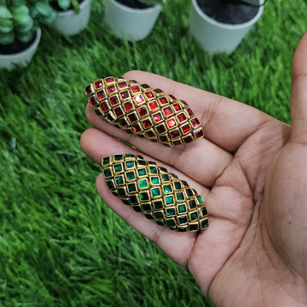 Red & Green Combo Checks Saree Pin