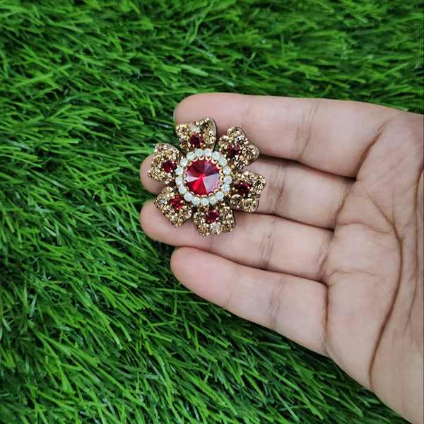 Red Daffodil Saree Brooch