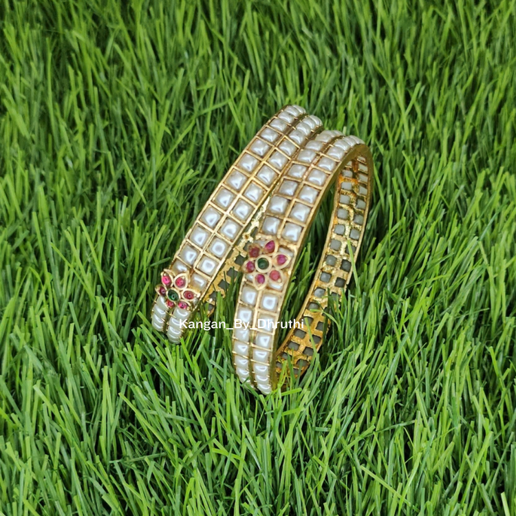 Pearly White & Red Floral Motif Gold Imitation Bangles
