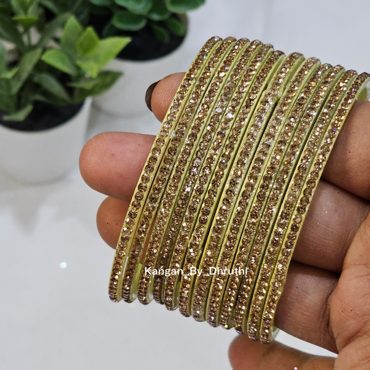 Cream Colour Amulya Stone Glass Bangles1