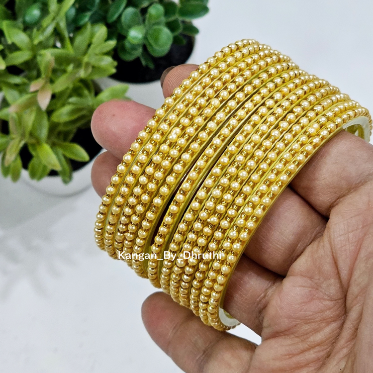 Cream Colour Tara Pearl Glass Bangles1