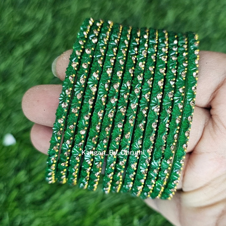 Dark Green Colour Thaamara Lotus Glass Bangles