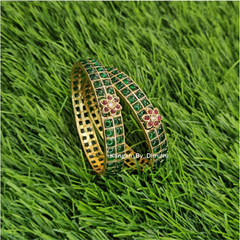 Emerald Green & Red Floral Motif Gold Imitation Bangles4