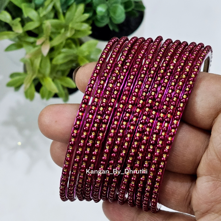 Megenta Pink Colour Tara Pearl Glass Bangles