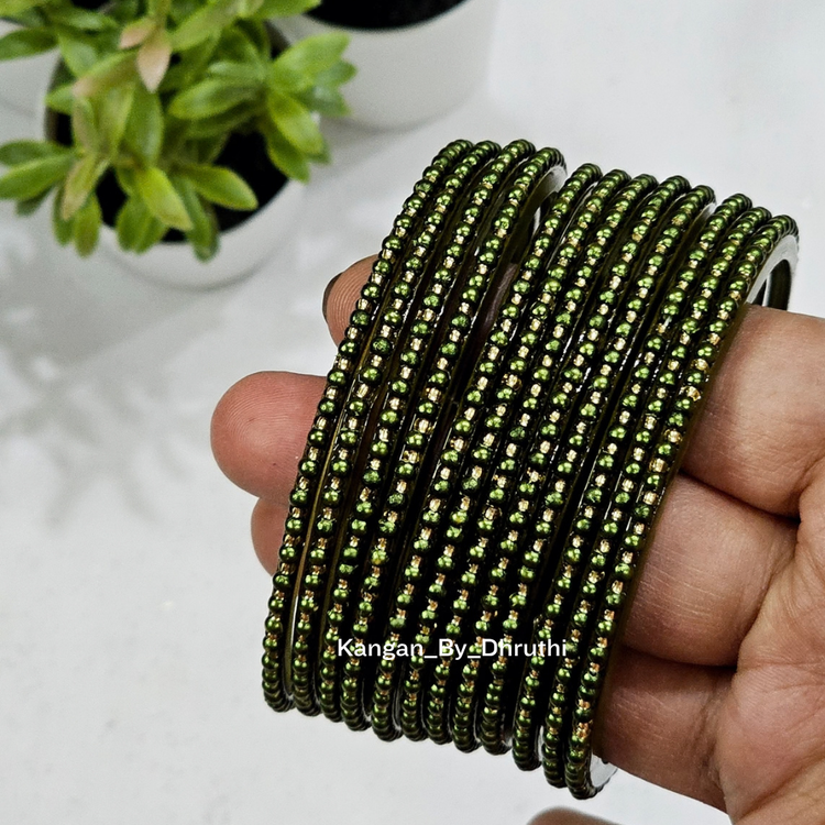 Mehendi Colour Tara Pearl Glass Bangles1