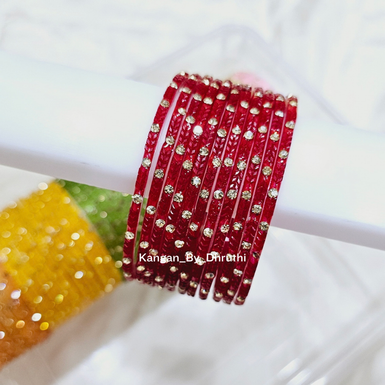 Red Colour Aarna Glass Bangles1