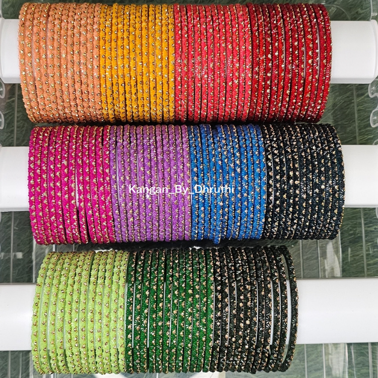 Thaamara lotus Glass Bangles