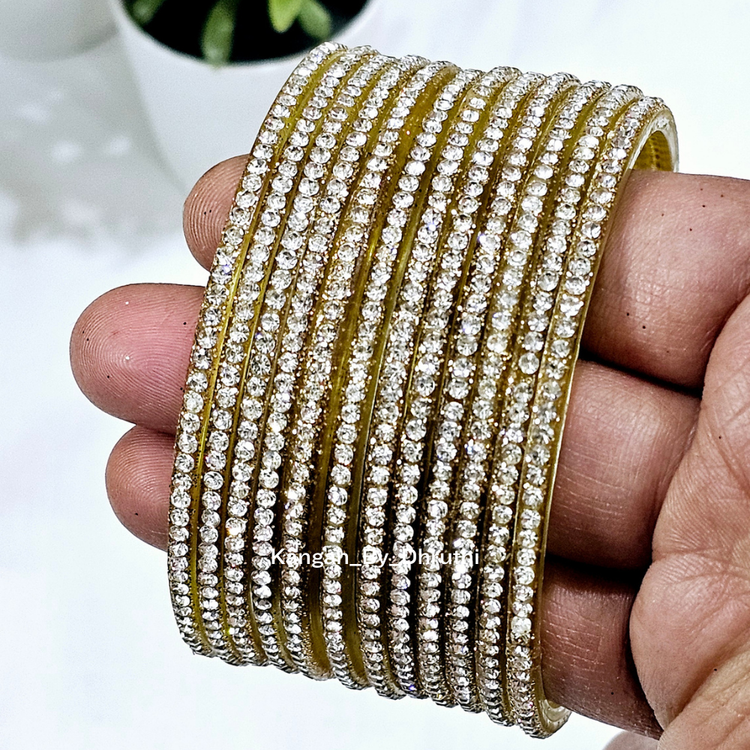 White Stoned Gold Colour Amulya Stone Glass Bangles1